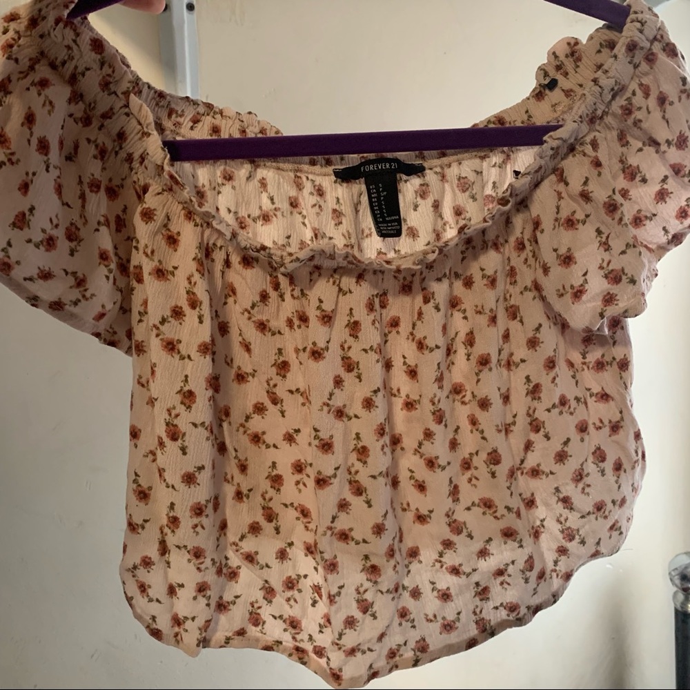 Floral cream crop top